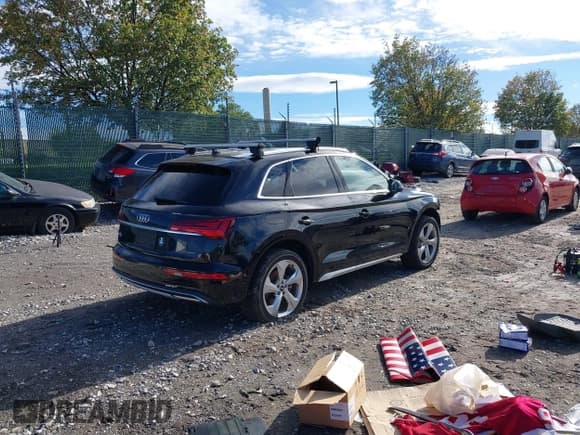 ✅ 2021 Audi Q5 Premium Plus • VIN: WA1BAAFY1M2008282 • Лот: 43457197. Опубликован ранее на IAAI с пробегом 79 590 миль. Бесплатный доступ к архиву аукционных продаж из США и подробный отчёт об истории автомобиля на DreamBid. Изображение 4.