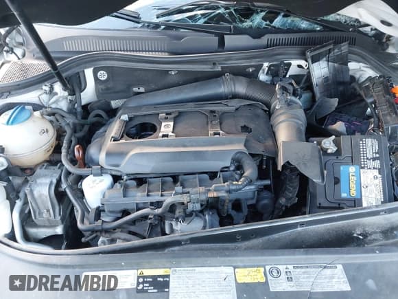 ✅ 2013 Volkswagen CC R-Line • VIN: WVWBP7AN2DE546329 • Lot: 43664929. Listed on IAAI with 123,655 mi. Free auction sales archive from the USA and detailed vehicle history report at DreamBid. Image 10.
