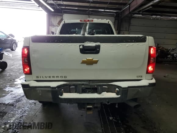 ✅ 2013 Chevrolet Silverado 2500HD LTZ • VIN: 1GC1KYEG7DF209323 • Lot: 45054475. Listed on Copart with 243,692 mi. Free auction sales archive from the USA and detailed vehicle history report at DreamBid. Image 6.