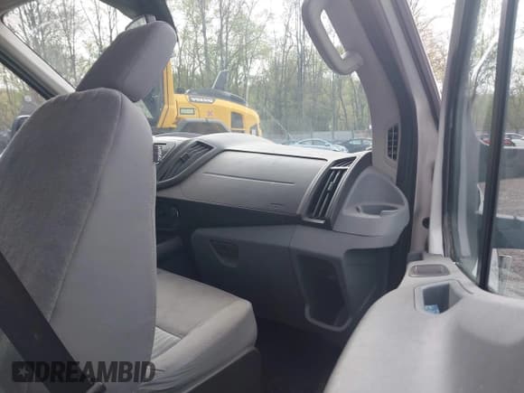 ✅ 2019 Ford Transit • VIN: 1FTBW3XG2KKA66858 • Лот: 41969887. Опубликован ранее на IAAI с пробегом 140 304 миль. Бесплатный доступ к архиву аукционных продаж из США и подробный отчёт об истории автомобиля на DreamBid. Изображение 5.