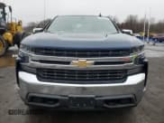 ✅ 2021 Chevrolet Silverado 1500 LT • VIN: 1GCRYJEK0MZ342369 • Lot: 49376945. Wystawiony na Copart z przebiegiem 33 851 mil. Bezpłatny archiwum sprzedaży aukcyjnych z USA i szczegółowy raport historii pojazdu na DreamBid. Zdjęcie 5.