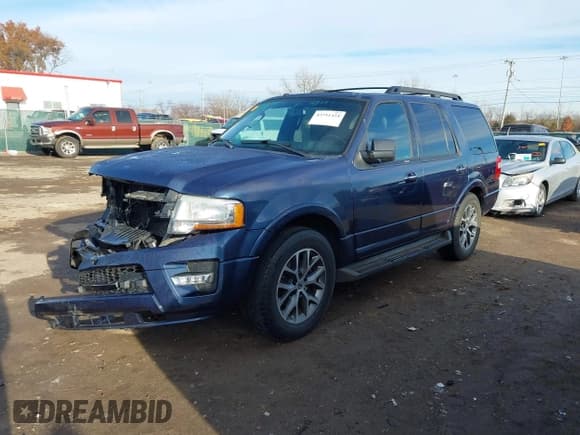 ✅ 2015 Ford Expedition XLT • VIN: 1FMJU1JT9FEF49565 • Lot: 43711424. Listed on IAAI with 122,831 mi. Free auction sales archive from the USA and detailed vehicle history report at DreamBid. Image 2.