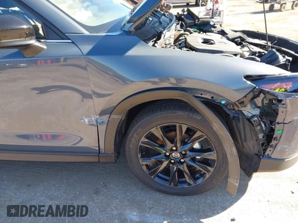✅ 2025 Mazda CX-5 S Preferred • VIN: JM3KFBCM7S0605984 • Lot: 43489008. Listed on IAAI with 3,707 mi. Free auction sales archive from the USA and detailed vehicle history report at DreamBid. Image 6.