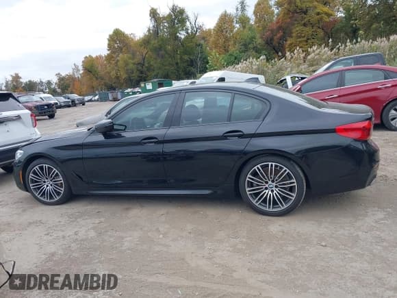 ✅ 2019 BMW 5 Series 530i xDrive • VIN: WBAJA7C52KWW01263 • Лот: 43546722. Опубликован ранее на IAAI с пробегом 47 247 миль. Бесплатный доступ к архиву аукционных продаж из США и подробный отчёт об истории автомобиля на DreamBid. Изображение 15.
