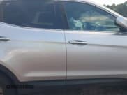 ✅ 2016 Hyundai Santa Fe • VIN: 5XYZTDLB3GG352481 • Лот: 43458892. Опубликован ранее на IAAI с пробегом 220 064 миль. Бесплатный доступ к архиву аукционных продаж из США и подробный отчёт об истории автомобиля на DreamBid. Изображение 13.