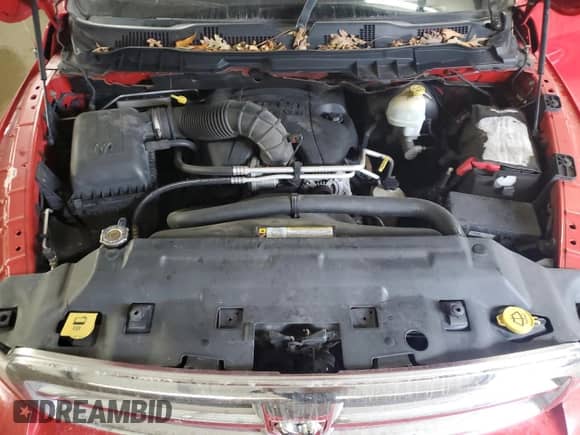 2010 Dodge 1500 Laramie z VIN 1D7RV1CT9AS124929, wystawiony jako Copart lot #77965124 z przebiegiem 186 001 mil mil oraz Szkoda całkowita • Salvage title. Historia ofert i sprzedaży dostępna na DreamBid. Obrazek 12.