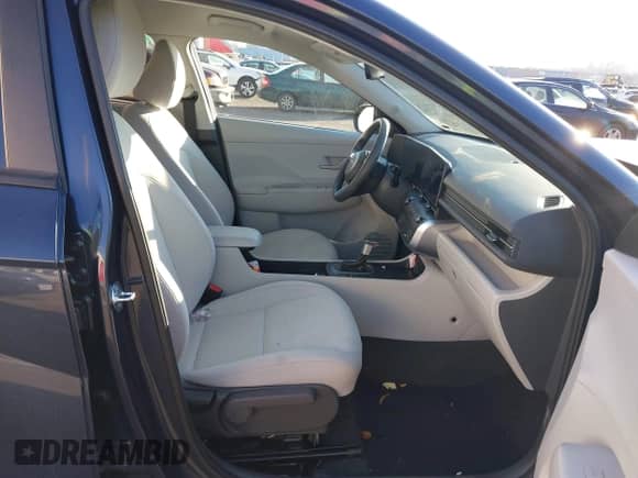 2024 Hyundai Kona SEL с VIN KM8HBCAB3RU165783, выставлен на аукционе IAAI как лот 41446549 с пробегом 13 564 миль миль и . История ставок и продаж доступна на DreamBid. Изображение 5.