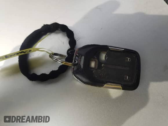 2020 Chevrolet Silverado 1500 LT z VIN 1GCRYDEK6LZ115154, wystawiony jako IAAI lot #42620238 z przebiegiem 97 370 mil mil oraz . Historia ofert i sprzedaży dostępna na DreamBid. Obrazek 11.