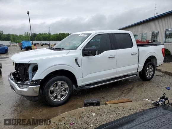 ✅ 2022 Ford F-150 XL • VIN: 1FTEW1C52NFA41980 • Lot: 56712895. Wystawiony na Copart z przebiegiem 15 181 mil. Bezpłatny archiwum sprzedaży aukcyjnych z USA i szczegółowy raport historii pojazdu na DreamBid. Zdjęcie 1.