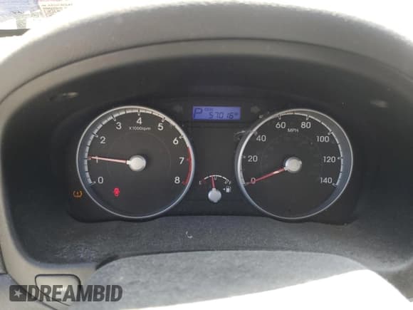 ✅ 2010 Hyundai Accent GS • VIN: KMHCM3AC7AU168316 • Лот: 53984035. Опубликован ранее на Copart с пробегом 57 016 миль. Бесплатный доступ к архиву аукционных продаж из США и подробный отчёт об истории автомобиля на DreamBid. Изображение 9.