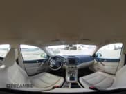 ✅ 2017 Volkswagen Tiguan S • VIN: WVGBV7AX7HK000183 • Lot: 43803104. Wystawiony na IAAI z przebiegiem 94 265 mil. Bezpłatny archiwum sprzedaży aukcyjnych z USA i szczegółowy raport historii pojazdu na DreamBid. Zdjęcie 18.