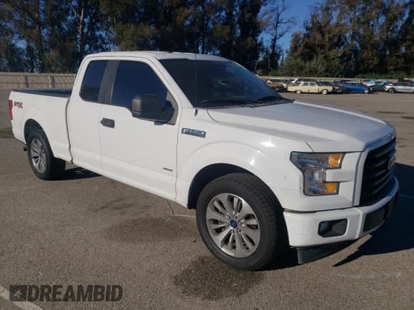 ✅ 2017 Ford F-150 XL • VIN: 1FTEX1CP8HKD72444 • Lot: 91276005. Listed on Copart with 183,208 mi. Free auction sales archive from the USA and detailed vehicle history report at DreamBid. Image 4.