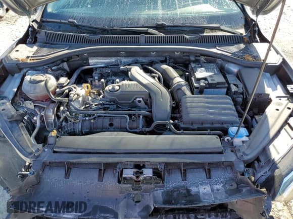 ✅ 2022 Volkswagen Jetta SE • VIN: 3VW7M7BU8NM018811 • Lot: 81823295. Listed on Copart with 24,161 mi. Free auction sales archive from the USA and detailed vehicle history report at DreamBid. Image 11.