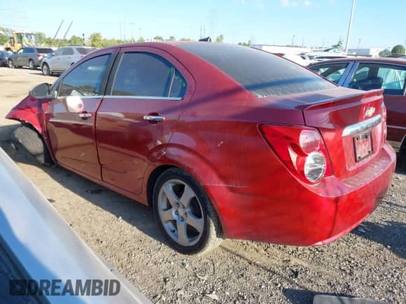 2013 Chevrolet Sonic LTZ с VIN 1G1JE5SB6D4224964, выставлен на аукционе IAAI как лот 43118732 с пробегом 130 961 миль миль и . История ставок и продаж доступна на DreamBid. Изображение 3.