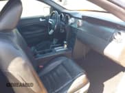 ✅ 2007 Ford Mustang GT Deluxe • VIN: 1ZVHT85H675209230 • Лот: 42868623. Опубликован ранее на IAAI с пробегом 195 209 миль. Бесплатный доступ к архиву аукционных продаж из США и подробный отчёт об истории автомобиля на DreamBid. Изображение 5.