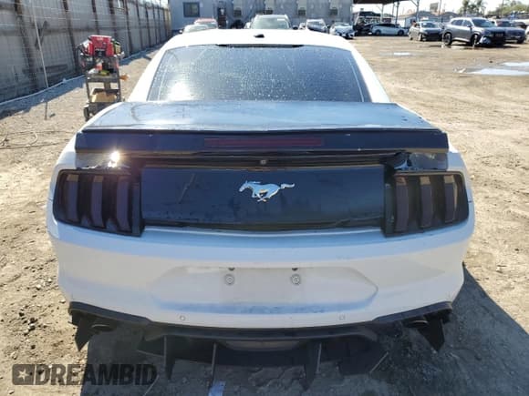 ✅ 2020 Ford Mustang GT • VIN: 1FA6P8CF9L5111681 • Lot: 82591055. Listed on Copart with 61,907 mi. Free auction sales archive from the USA and detailed vehicle history report at DreamBid. Image 6.