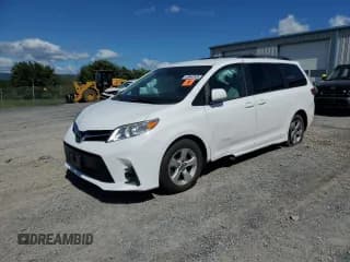✅ 2020 Toyota Sienna LE Auto Access Seat • VIN: 5TDKZ3DC5LS047613 • Lot: 69842825. Listed on Copart with 68,217 mi. Free auction sales archive from the USA and detailed vehicle history report at DreamBid. Image 1.