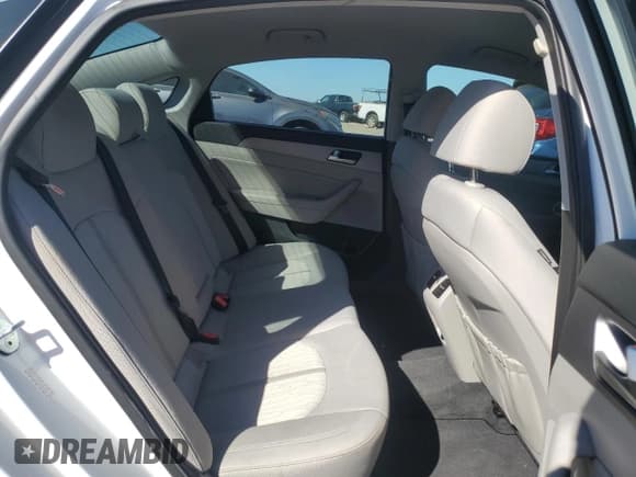 ✅ 2019 Hyundai Sonata • VIN: KMHE14L29KA090085 • Лот: 74717774. Опубликован ранее на Copart с пробегом 45 073 миль. Бесплатный доступ к архиву аукционных продаж из США и подробный отчёт об истории автомобиля на DreamBid. Изображение 10.