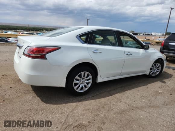 ✅ 2014 Nissan Altima 2.5 • VIN: 1N4AL3AP8EN207213 • Lot: 80016985. Listed on Copart with 88,235 mi. Free auction sales archive from the USA and detailed vehicle history report at DreamBid. Image 3.