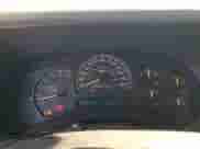 ✅ 2006 Chevrolet Silverado 1500 LT1 • VIN: 2GCEC13T761186450 • Lot: 69518144. Wystawiony na Copart z przebiegiem 128 398 mil mil. Skorzystaj z bezpłatnego archiwum sprzedaży aukcyjnych z USA i zobacz szczegółowy raport historii pojazdu na DreamBid. Zdjęcie 9.