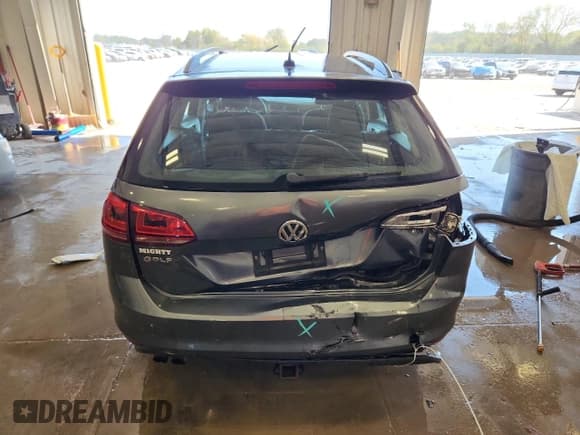 ✅ 2016 Volkswagen Golf TSI S • VIN: 3VWC17AU1GM506977 • Lot: 84069105. Wystawiony na Copart z przebiegiem 94 925 mil. Bezpłatny archiwum sprzedaży aukcyjnych z USA i szczegółowy raport historii pojazdu na DreamBid. Zdjęcie 6.