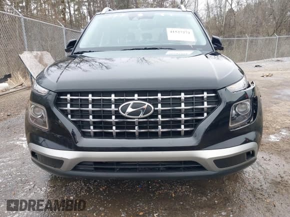 ✅ 2022 Hyundai Venue Limited • VIN: KMHRC8A37NU173063 • Lot: 41527272. Listed on IAAI with 61,565 mi. Free auction sales archive from the USA and detailed vehicle history report at DreamBid. Image 12.