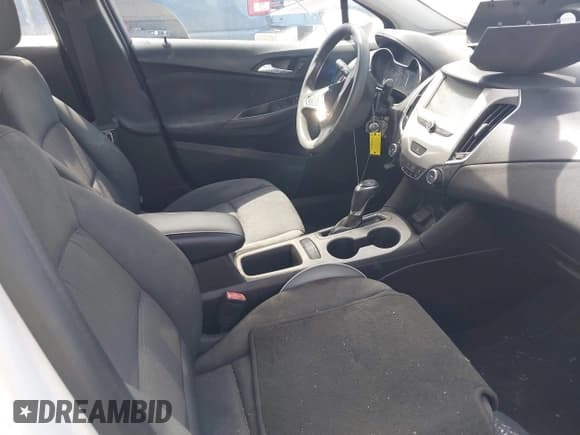 ✅ 2016 Chevrolet Cruze LS • VIN: 1G1BC5SM0G7252578 • Lot: 28802956. Listed on IAAI with 92,892 mi. Free auction sales archive from the USA and detailed vehicle history report at DreamBid. Image 5.