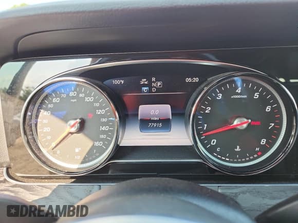 ✅ 2019 Mercedes-Benz E 450 • VIN: WDDZF6JB2KA492610 • Lot: 64541535. Wystawiony na Copart z przebiegiem 77 915 mil. Bezpłatny archiwum sprzedaży aukcyjnych z USA i szczegółowy raport historii pojazdu na DreamBid. Zdjęcie 9.