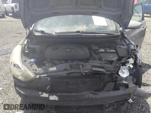 ✅ 2015 Hyundai Elantra SE • VIN: 5NPDH4AE5FH596374 • Lot: 42775670. Listed on IAAI with 96,885 mi. Free auction sales archive from the USA and detailed vehicle history report at DreamBid. Image 10.