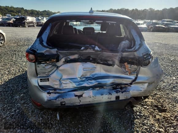 ✅ 2019 Mazda CX-5 Touring • VIN: JM3KFACM5K1526527 • Lot: 86718685. Wystawiony na Copart z przebiegiem Nie podano. Bezpłatny archiwum sprzedaży aukcyjnych z USA i szczegółowy raport historii pojazdu na DreamBid. Zdjęcie 6.