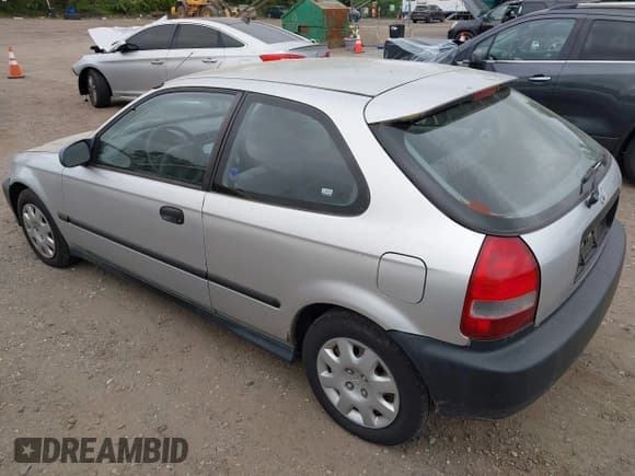 ✅ 2000 Honda Civic DX • VIN: 2HGEJ6441YH111880 • Lot: 42297423. Listed on IAAI with 163,631 mi. Free auction sales archive from the USA and detailed vehicle history report at DreamBid. Image 3.