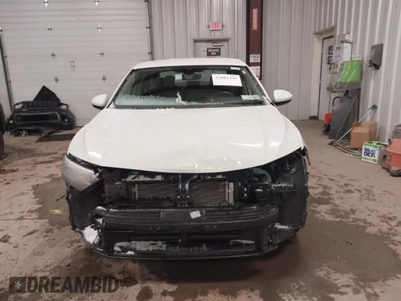 ✅ 2024 Volkswagen Jetta S • VIN: 3VW5M7BU5RM086450 • Lot: 43881443. Listed on IAAI with 34,011 mi. Free auction sales archive from the USA and detailed vehicle history report at DreamBid. Image 13.