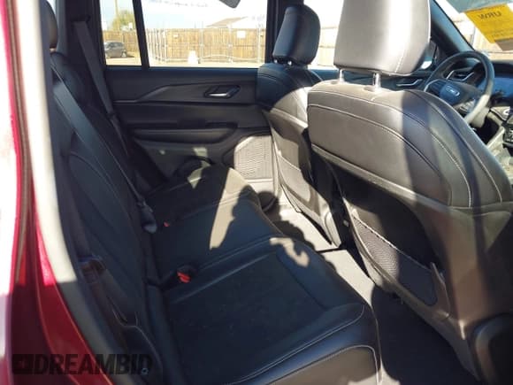 ✅ 2024 Jeep Grand Cherokee Altitude • VIN: 1C4RJHAG1RC108850 • Lot: 43633746. Listed on IAAI with 35,014 mi. Free auction sales archive from the USA and detailed vehicle history report at DreamBid. Image 8.