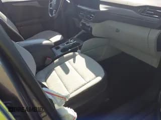 ✅ 2024 Ford Escape Active • VIN: 1FMCU9GNXRUB43434 • Lot: 43377724. Listed on IAAI with 43,561 mi. Free auction sales archive from the USA and detailed vehicle history report at DreamBid. Image 5.