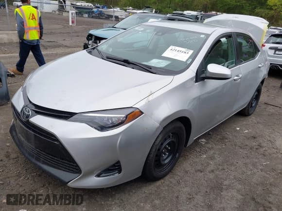 ✅ 2018 Toyota Corolla L • VIN: 2T1BURHE5JC007745 • Lot: 42145183. Listed on IAAI with 152,661 mi. Free auction sales archive from the USA and detailed vehicle history report at DreamBid. Image 2.