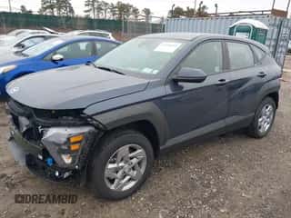 2025 Hyundai Kona SE with VIN KM8HACAB6SU222521, listed as a IAAI auction lot 41354659 with 1,886 mi miles and . Bid and sale history available at DreamBid. Image 2.