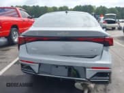 ✅ 2025 Kia K5 GT-Line • VIN: KNAG64J73S5278894 • Lot: 43352780. Wystawiony na IAAI z przebiegiem 21 062 mil. Bezpłatny archiwum sprzedaży aukcyjnych z USA i szczegółowy raport historii pojazdu na DreamBid. Zdjęcie 16.