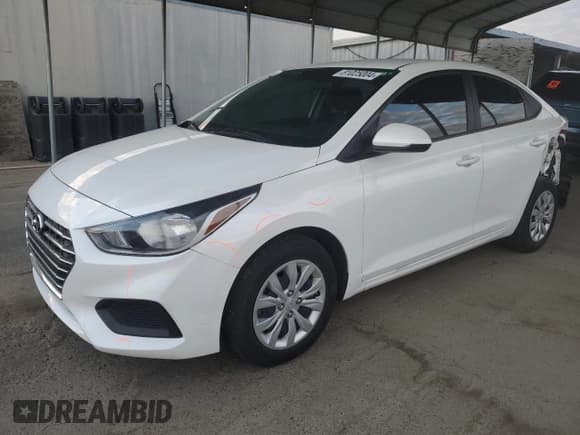 ✅ 2021 Hyundai Accent SE • VIN: 3KPC24A65ME141127 • Лот: 81025004. Опубликован ранее на Copart с пробегом 72 669 миль. Бесплатный доступ к архиву аукционных продаж из США и подробный отчёт об истории автомобиля на DreamBid. Изображение 1.
