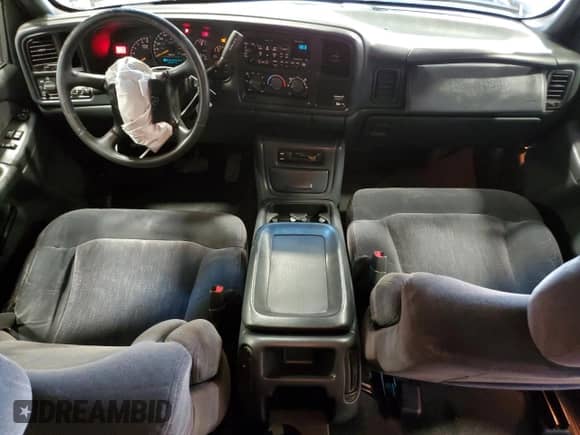 ✅ 2001 Chevrolet Silverado 1500 LS • VIN: 2GCEC19T611298530 • Lot: 67365554. Wystawiony na Copart z przebiegiem 144 277 mil mil. Skorzystaj z bezpłatnego archiwum sprzedaży aukcyjnych z USA i zobacz szczegółowy raport historii pojazdu na DreamBid. Zdjęcie 8.