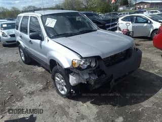 ✅ 2006 Ford Escape XLS • VIN: 1FMYU02Z36KD02605 • Lot: 27524582. Listed on IAAI with 180,355 mi. Free auction sales archive from the USA and detailed vehicle history report at DreamBid. Image 1.