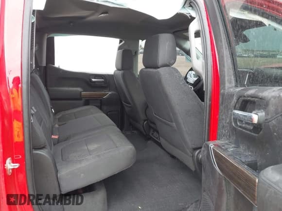 ✅ 2020 Chevrolet Silverado 1500 RST • VIN: 3GCUYEET6LG379371 • Lot: 42913404. Wystawiony na IAAI z przebiegiem Nie podano. Bezpłatny archiwum sprzedaży aukcyjnych z USA i szczegółowy raport historii pojazdu na DreamBid. Zdjęcie 8.