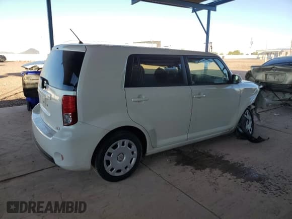 ✅ 2014 Scion xB • VIN: JTLZE4FE7EJ057868 • Lot: 91090265. Wystawiony na Copart z przebiegiem 41 637 mil. Bezpłatny archiwum sprzedaży aukcyjnych z USA i szczegółowy raport historii pojazdu na DreamBid. Zdjęcie 3.