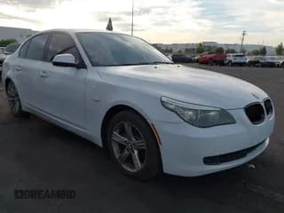 ✅ 2008 BMW 5 Series 528i • VIN: WBANU53548CT13185 • Lot: 43676125. Listed on IAAI with 121,799 mi. Free auction sales archive from the USA and detailed vehicle history report at DreamBid. Image 1.