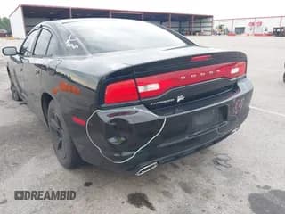 ✅ 2012 Dodge Charger SE • VIN: 2C3CDXBGXCH108943 • Lot: 42902534. Wystawiony na IAAI z przebiegiem 140 141 mil. Bezpłatny archiwum sprzedaży aukcyjnych z USA i szczegółowy raport historii pojazdu na DreamBid. Zdjęcie 6.