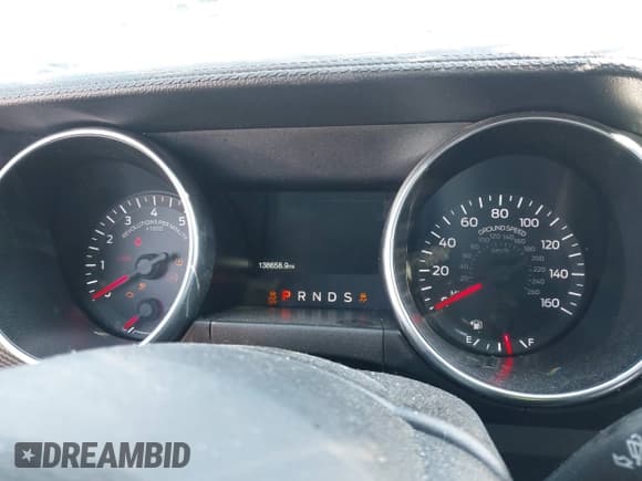 ✅ 2018 Ford Mustang EcoBoost • VIN: 1FA6P8TH9J5127801 • Lot: 43139052. Wystawiony na IAAI z przebiegiem 138 658 mil. Bezpłatny archiwum sprzedaży aukcyjnych z USA i szczegółowy raport historii pojazdu na DreamBid. Zdjęcie 7.