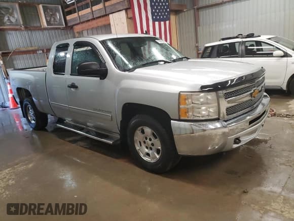 ✅ 2013 Chevrolet Silverado 1500 LT • VIN: 1GCRKSE79DZ327890 • Lot: 75645644. Listed on Copart with 79,665 mi. Free auction sales archive from the USA and detailed vehicle history report at DreamBid. Image 4.