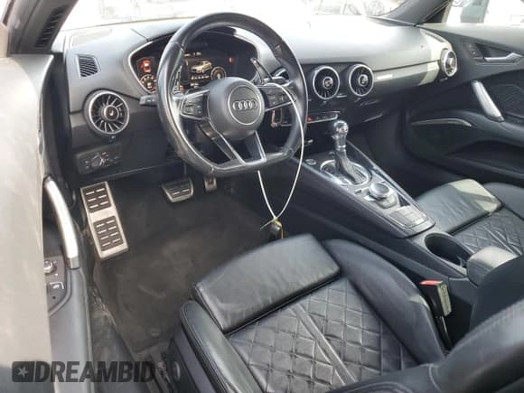 ✅ 2016 Audi TT 2.0T • VIN: TRUC5AFV8G1006274 • Lot: 62758755. Wystawiony na Copart z przebiegiem 114 518 mil. Bezpłatny archiwum sprzedaży aukcyjnych z USA i szczegółowy raport historii pojazdu na DreamBid. Zdjęcie 8.