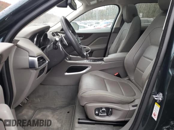 ✅ 2018 Jaguar F-Pace 30t R-Sport • VIN: SADCL2GX4JA288124 • Lot: 78167464. Wystawiony na Copart z przebiegiem 25 928 mil. Bezpłatny archiwum sprzedaży aukcyjnych z USA i szczegółowy raport historii pojazdu na DreamBid. Zdjęcie 7.