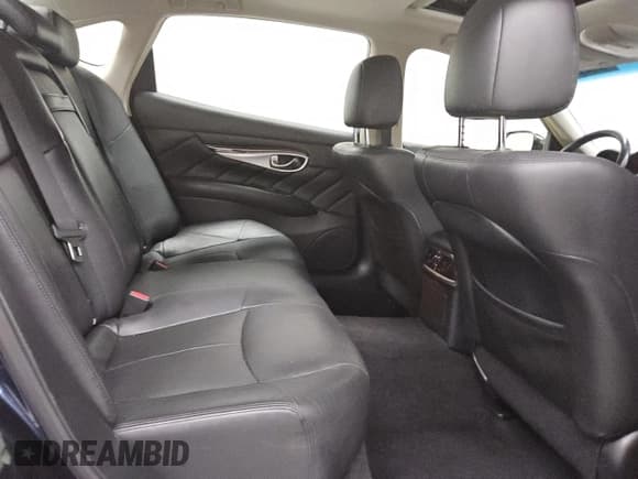 ✅ 2015 Infiniti Q70 • VIN: JN1BY1PR6FM831910 • Lot: 88753915. Listed on Copart with 170,932 mi. Free auction sales archive from the USA and detailed vehicle history report at DreamBid. Image 10.