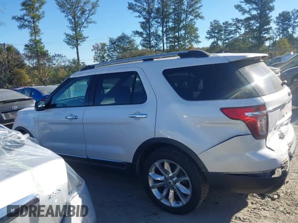 ✅ 2015 Ford Explorer XLT • VIN: 1FM5K7D83FGB64492 • Лот: 43467107. Опубликован ранее на IAAI с пробегом 133 102 миль. Бесплатный доступ к архиву аукционных продаж из США и подробный отчёт об истории автомобиля на DreamBid. Изображение 14.